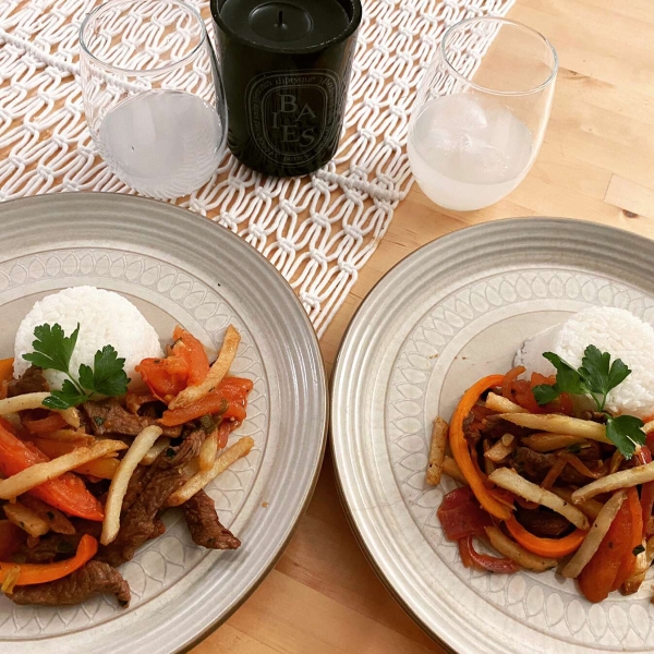 Lomo Saltado (Peruvian Steak Stir-Fry)