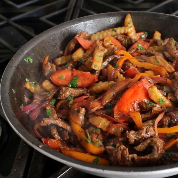 Lomo Saltado (Peruvian Steak Stir-Fry)