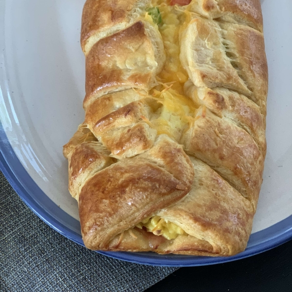 Scrambled Egg Brunch Bread