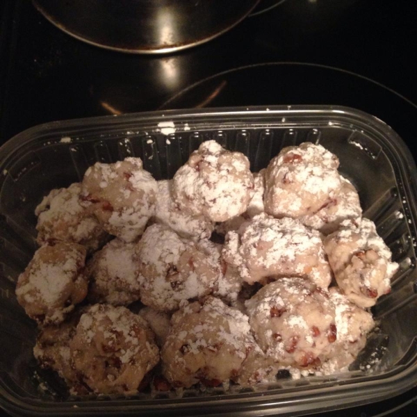 Vegan Mexican Wedding Cookies