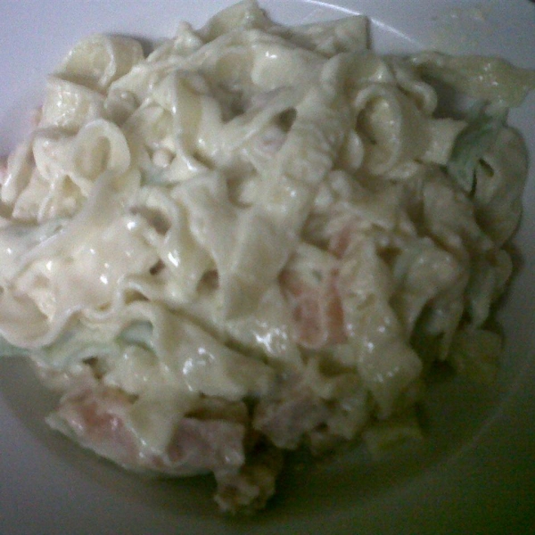 Fettuccine Alfredo with Ham