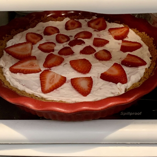 DanDan's Strawberry Cream Pie