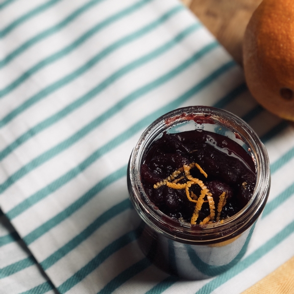 Instant Pot® Easy Vegan Cranberry Orange Chutney
