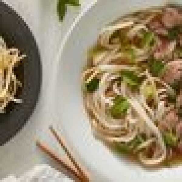 Pho (Vietnamese Noodle Soup)