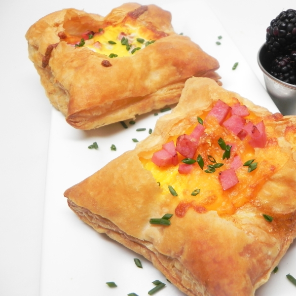 Air Fryer Breakfast Toad-in-the-Hole Tarts
