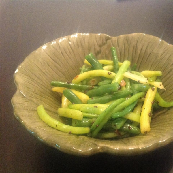 Spicy Indian (Gujarati) Green Beans