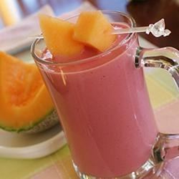 Cantaloupe Berry Smoothie