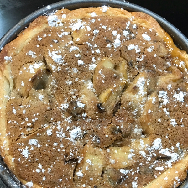 Caramelized Maple Apple Pie with Candied Bacon Crumble