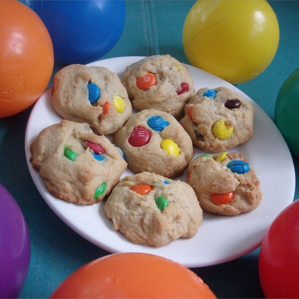 Candy-Coated Milk Chocolate Pieces Cookies I