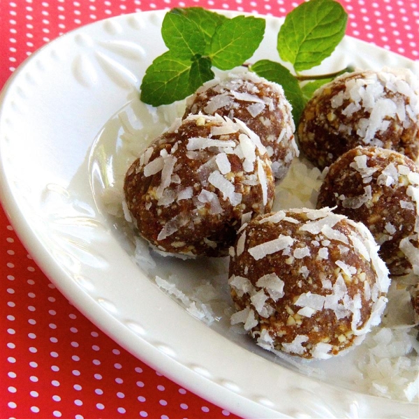 Coconut-Apricot Truffles