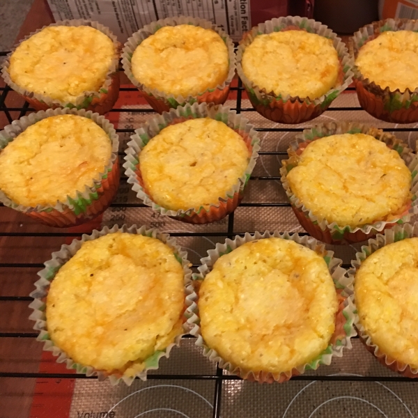 Cornbread Muffins with Cheddar Cheese