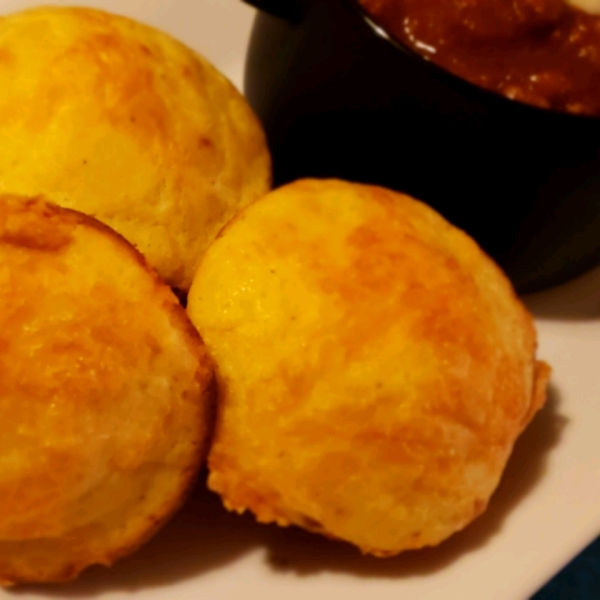 Cornbread Muffins with Cheddar Cheese