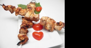 Shish Tawook (Mediterranean Chicken Kabobs)