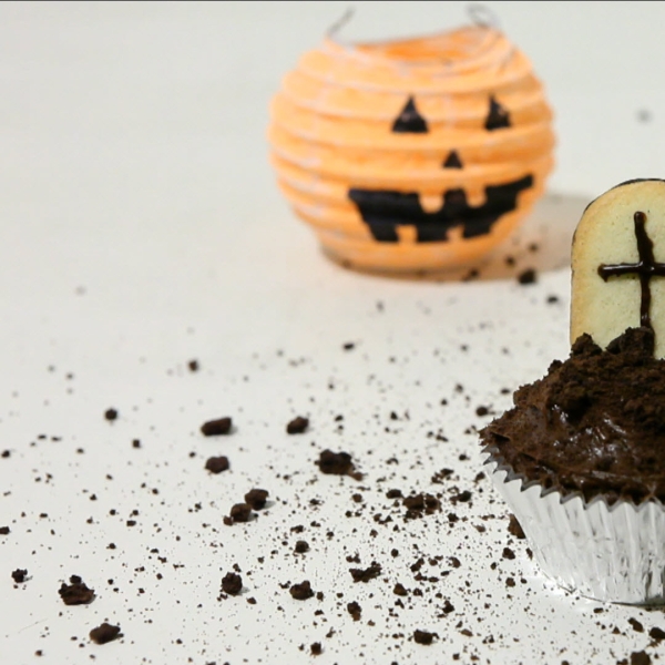 Halloween-Inspired Cupcakes