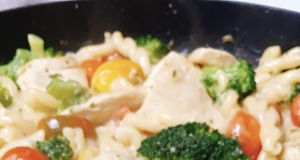 Easy Pesto Chicken Skillet