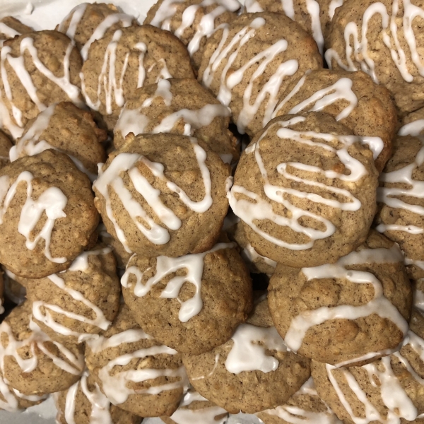 Aunt Hazel's Apple Oatmeal Cookies