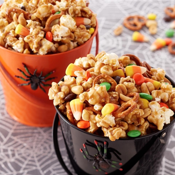 Trick-or-Treat Caramel Corn