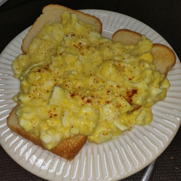 Creamed Eggs on Toast