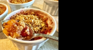 Raspberry Peach Crumble