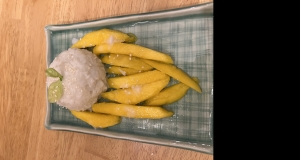 Thai Sweet Sticky Rice With Mango (Khao Neeo Mamuang)