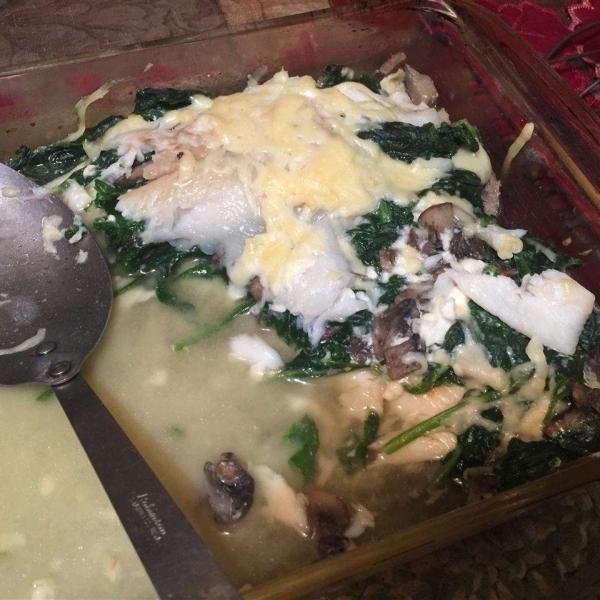 Spinach-Stuffed Flounder with Mushrooms and Feta
