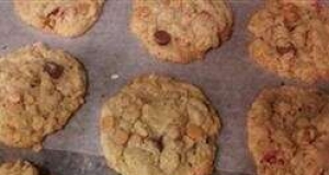 Kitchen Sink Christmas Cookies