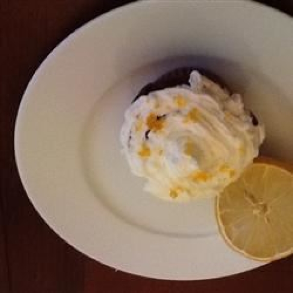 Easy Lemon Whipped Cream Frosting