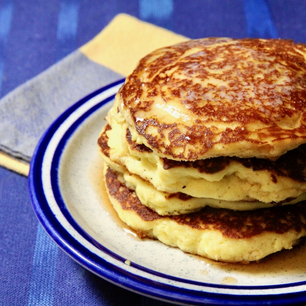 Low-Carb, Sugar-Free Coconut Flour Pancakes