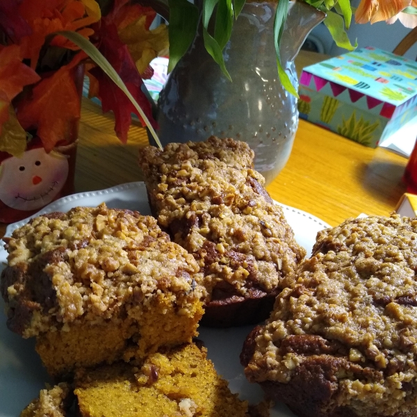 Walnut Streusel Pumpkin Bread