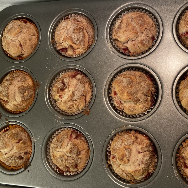Fresh Strawberry Muffins