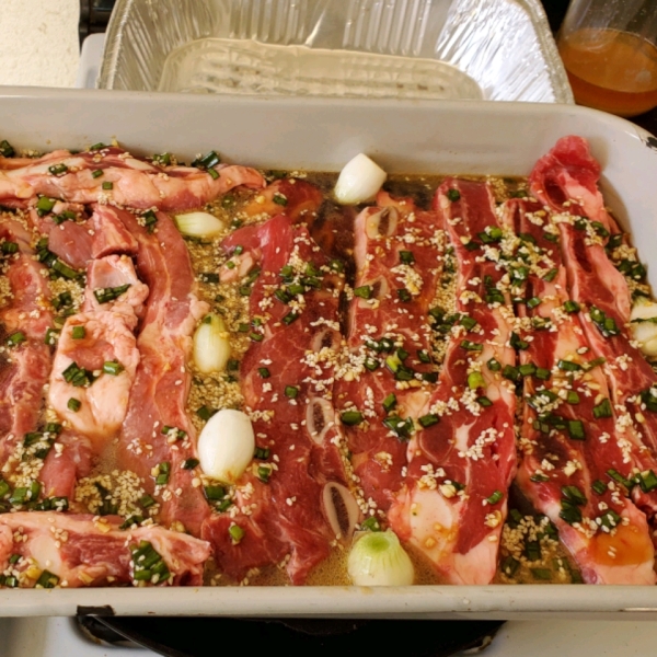 Kalbi (Marinated Beef Short Ribs)