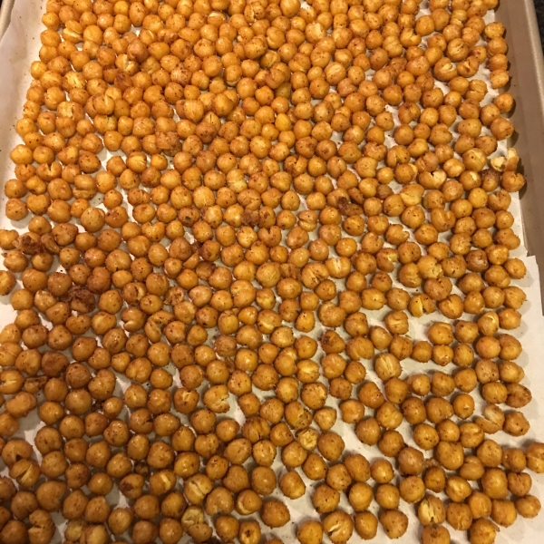 Simple Roasted Chickpea Snack