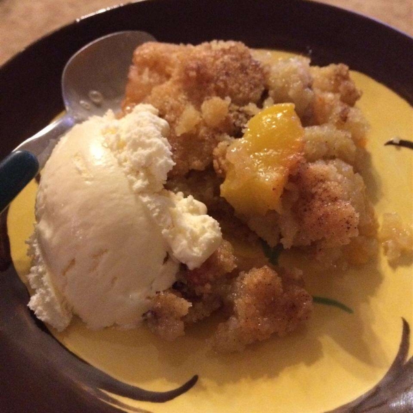 Cookie-Crusted Peach Cobbler