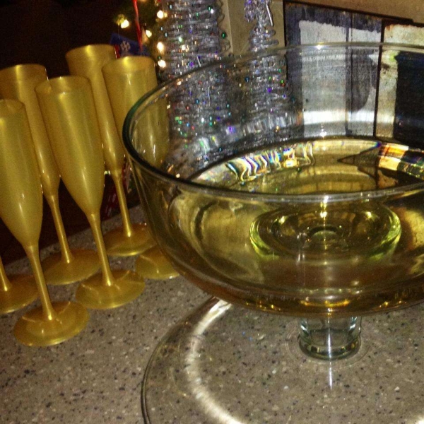 Nonalcoholic Champagne