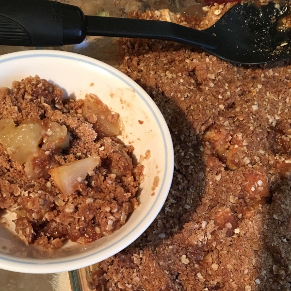 Family Favorite Apple Crisp