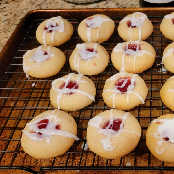 Raspberry and Almond Shortbread Thumbprints