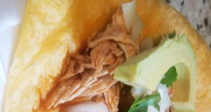 Slow Cooker Chicken Tinga Tacos