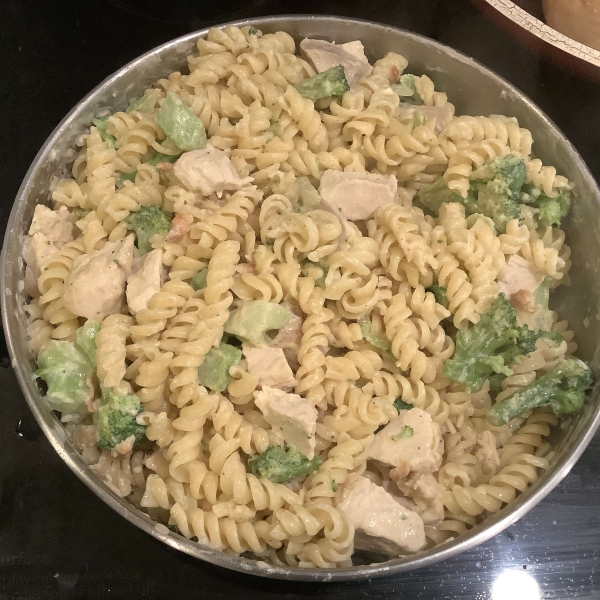 Creamy Penne Pasta Primavera