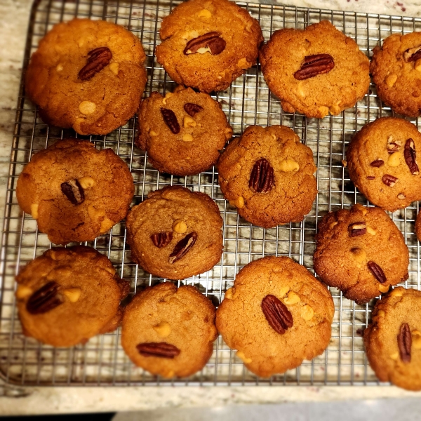 Easy Peanut Butter Chocolate Chip Cookies