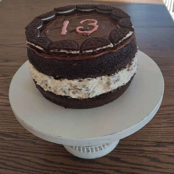 Giant OREO Cookie Cake