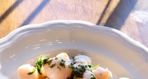 Bay Scallops with Garlic Parsley Butter Sauce
