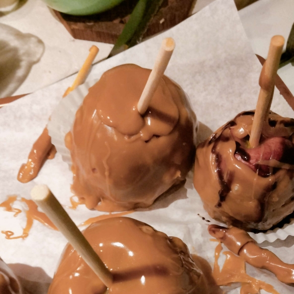The Best Caramel Apples