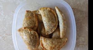 Empanadas de Pollo (Easy Chicken Empanadas)