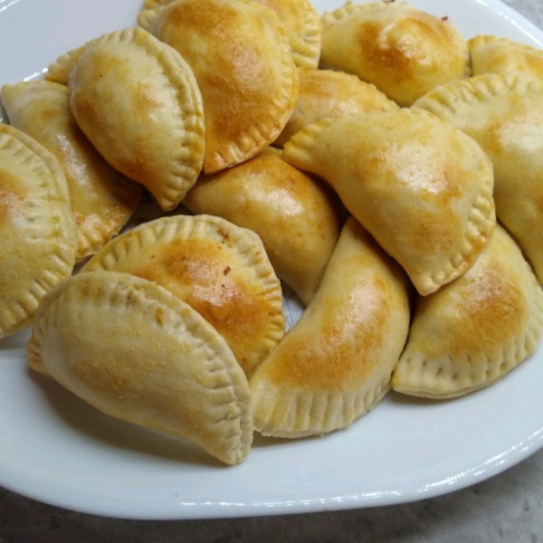 Empanadas de Pollo (Easy Chicken Empanadas)