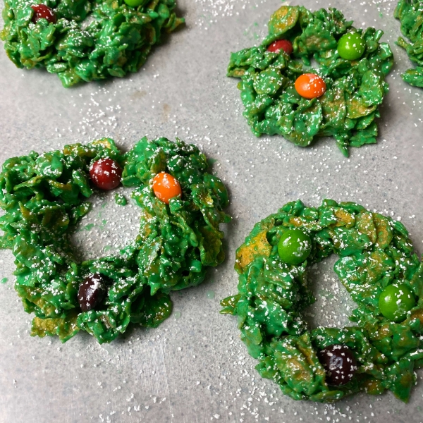 Christmas Cornflake Wreath Cookies