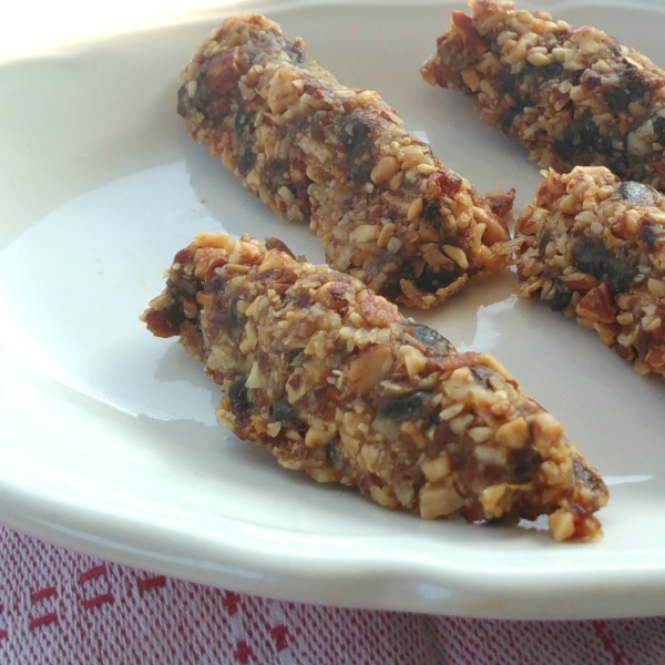 Date and Almond Energy Rolls