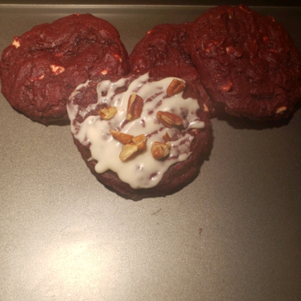 Red Velvet Chocolate Chip Cookies