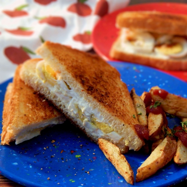 Hard-Boiled Egg Sandwich