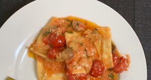 Ravioli with Cherry Tomatoes and Cheese