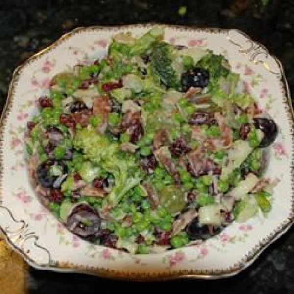 Raw Veggie Picnic Salad